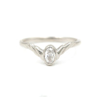 DIAMOND LAUREL RING - 14K WHITE GOLD