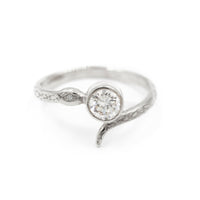 DIAMOND PETITE BOA RING - 14K WHITE GOLD
