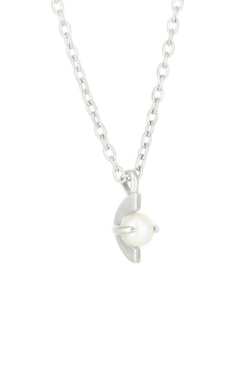 MOONAGE PEARL NCKLACE- SILVER