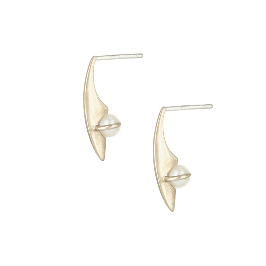 ORACLE PEARL STUDS