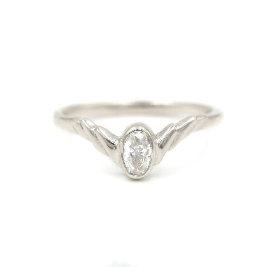 Diamond Laurel Ring- 14k White Gold